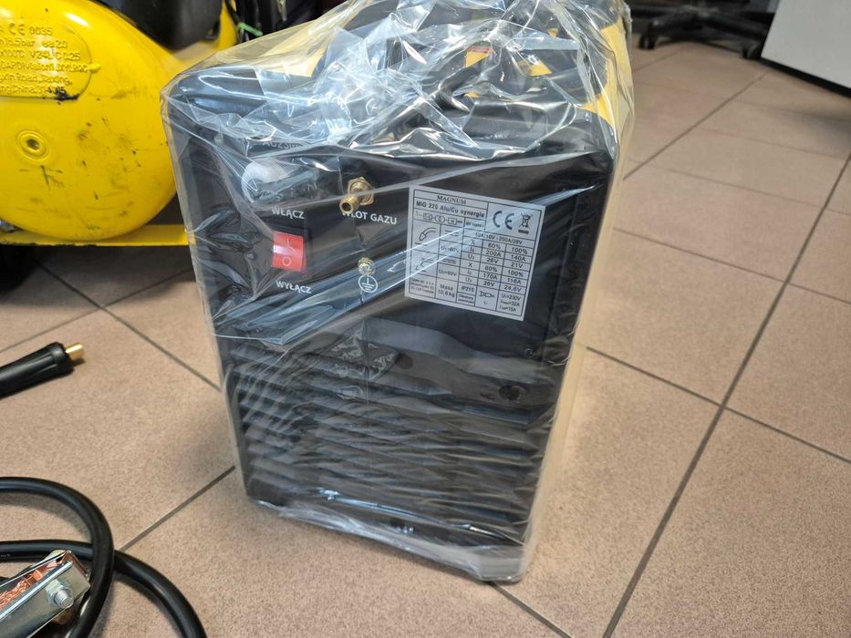 Półautomat spawalniczy MIG 220 ALU/CU SYNERGIA U MI 220AL CU SPAW