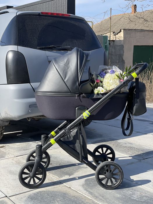 Продам коляску Anex E/Type чорна