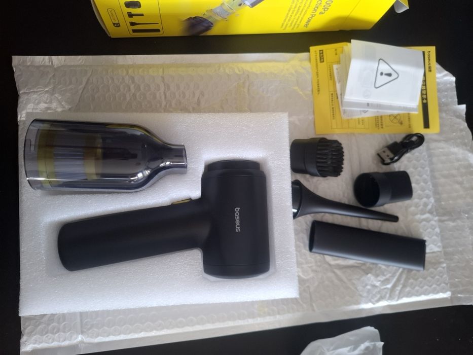 Odkurzacz samochodowy Baseus