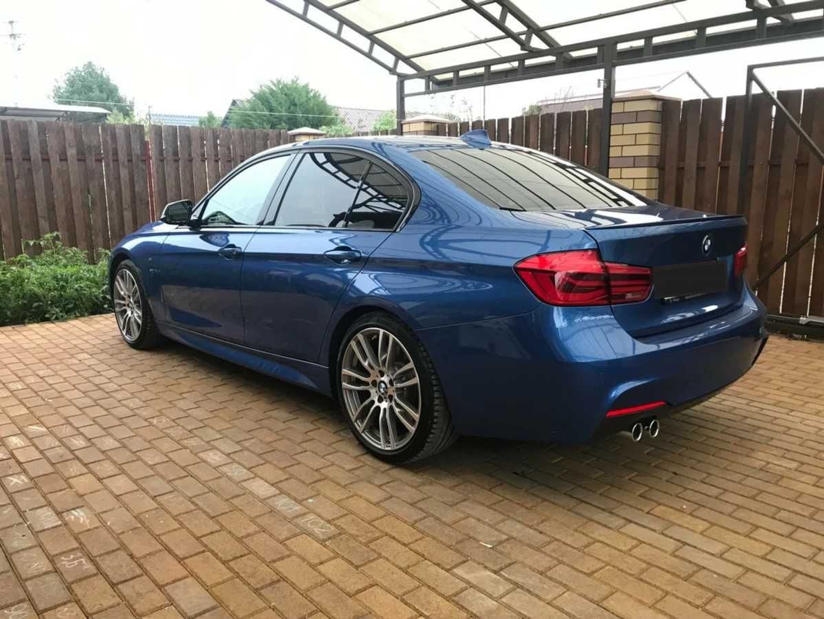 BMW 3 серії 330, 2018