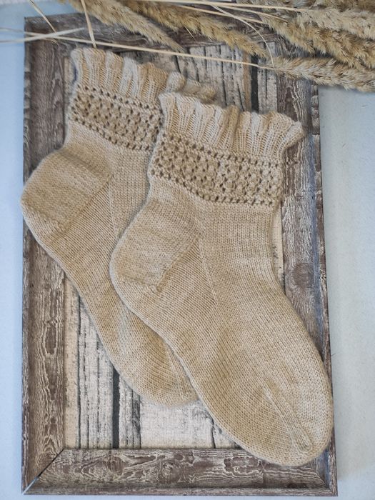 Шкарпетки в'язані жіночі ручної роботи/носки вязаные женские