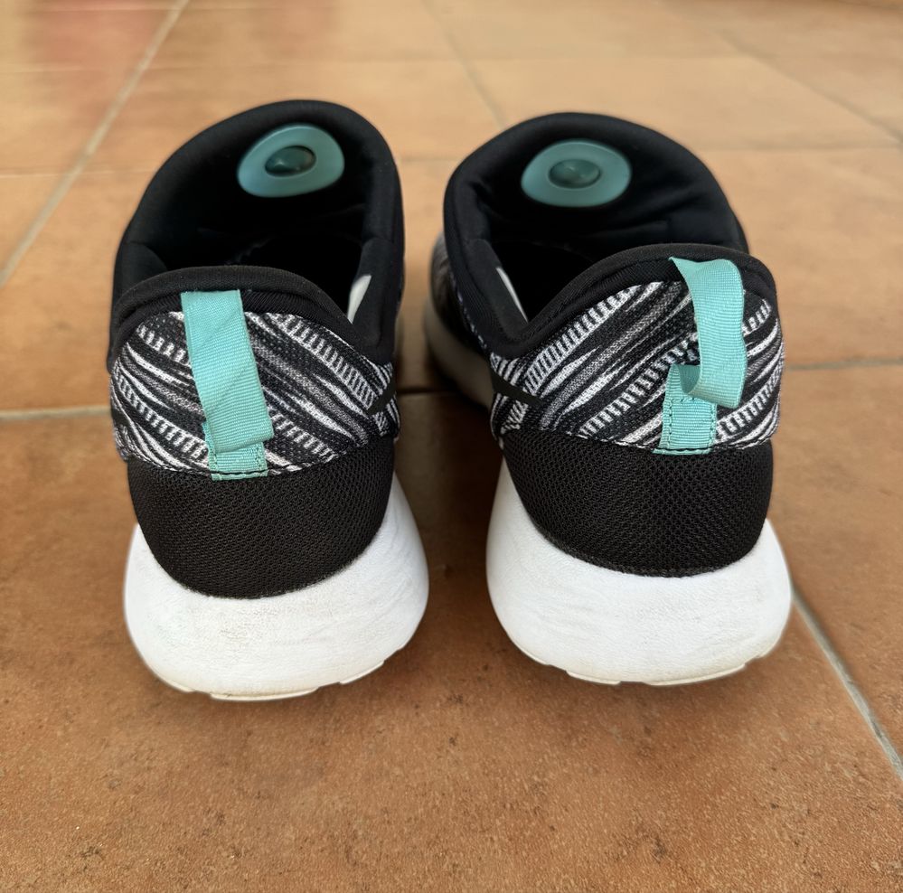Nike Roshe Run SlipOn