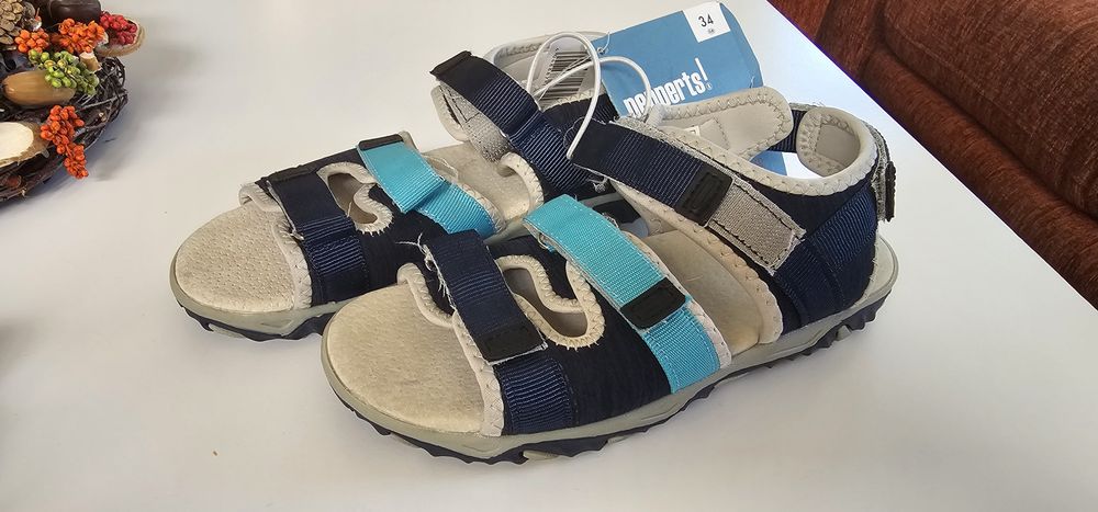 Nowe Sandały Pepperts rozmiar 34