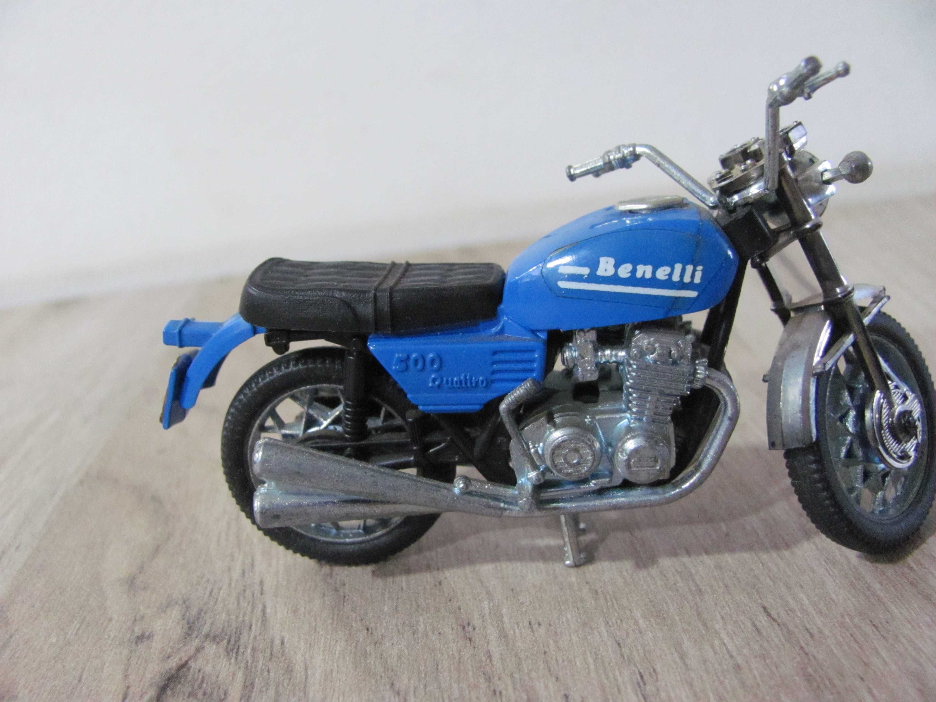 Model 1:24 Motocykla GT659 Polistil BENELLI 500cc Quatro 1978r