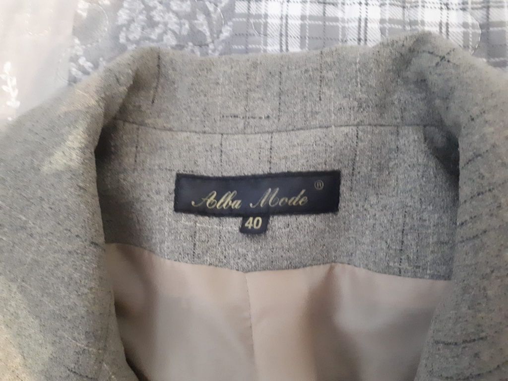 Seledynowa garsonka rozmiar 40/L