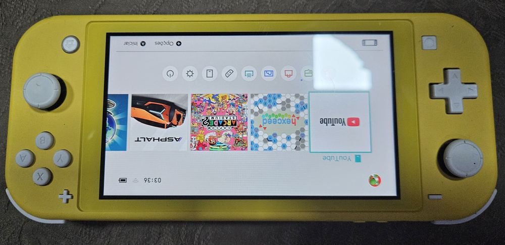 Nintendo switch lite amarela com cartão de 256gb