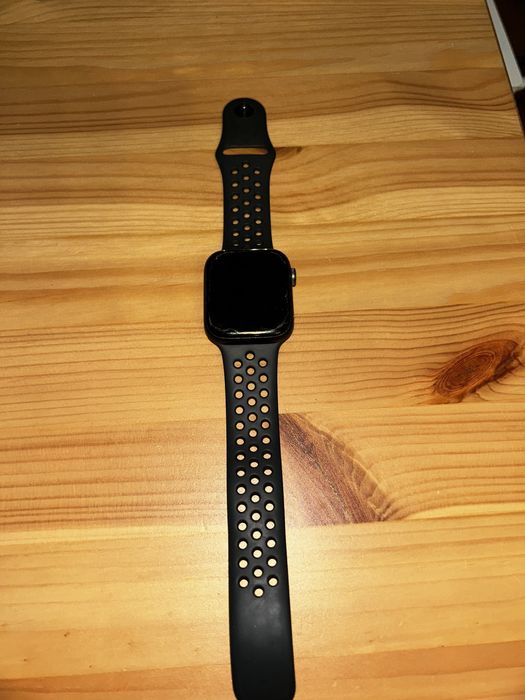 Apple Watch SE nike