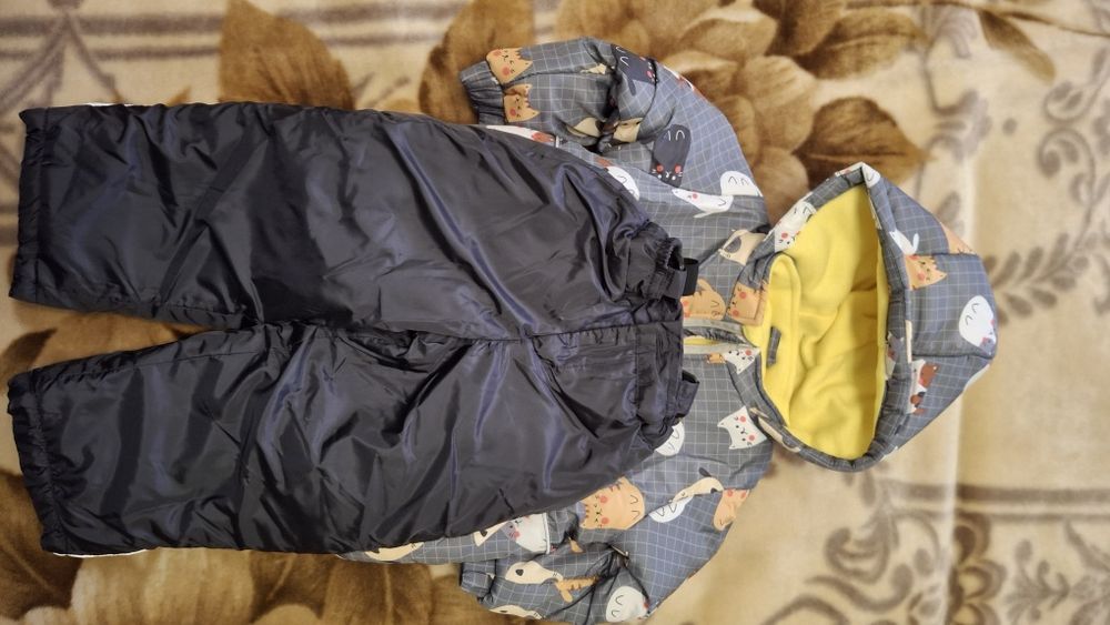 Продам новий зимовий комплект куртка +штани