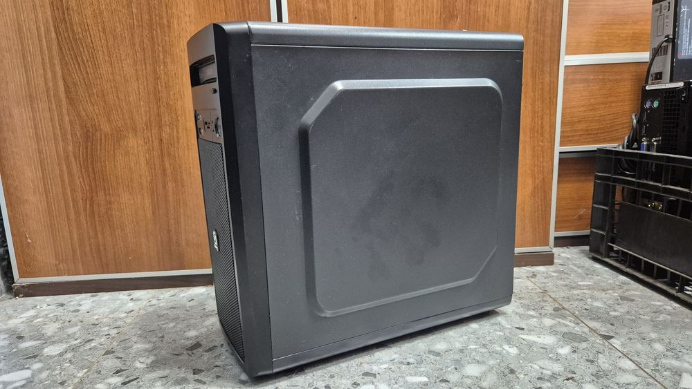 Komputer stacjonarny PC X-KOM Picasso Desktop SPC i3 SSD Windows 11