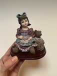 Pequena estatueta