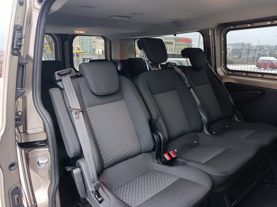 Wypożyczalnia Bus 9 osobowy Ford Custom 170KM