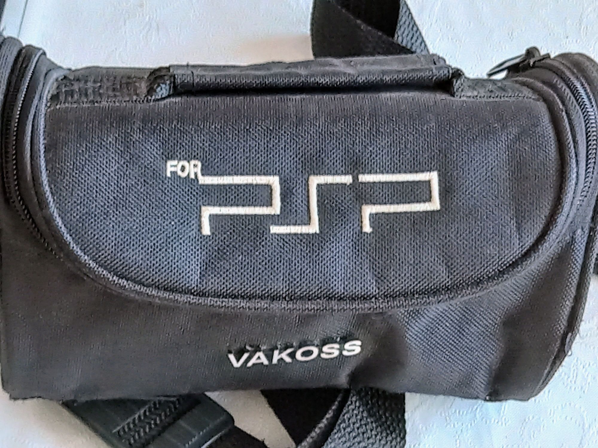 Etui na gry do konsoli PSP
