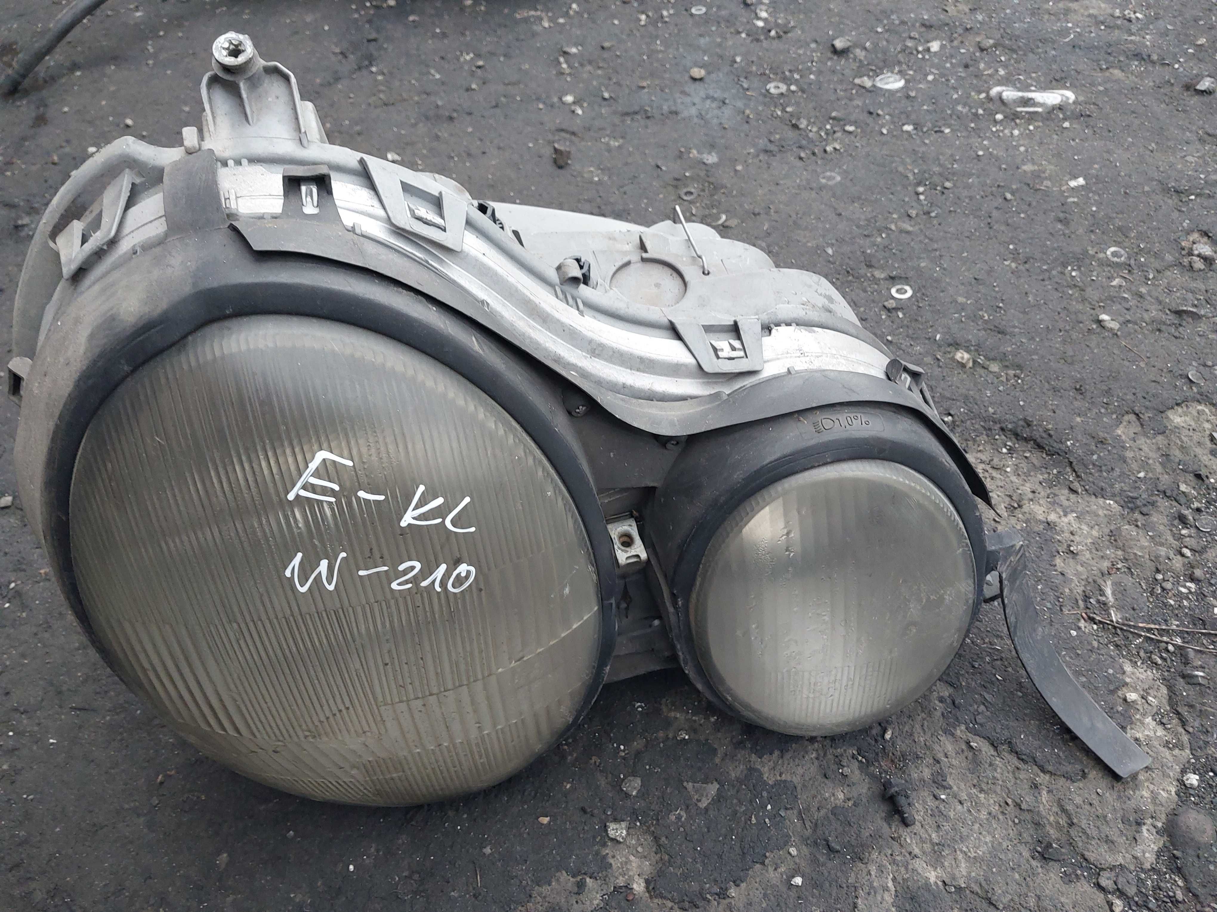 Lampa prawa przod mercedes w210 e klasa