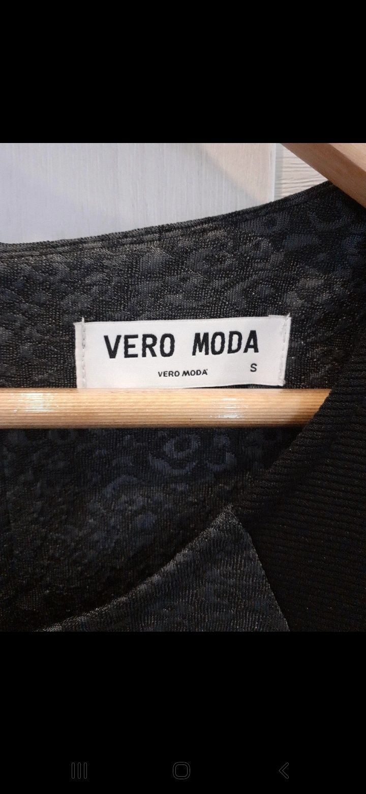 Sukienka Vero Moda, rozmiar S