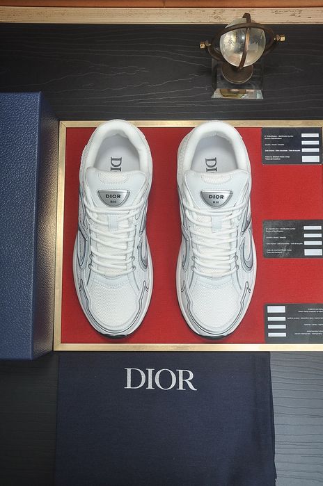 Sapatilhas Dior Cinza e Brancas