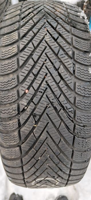 Pirelli 215 50 r17 opony zimowe