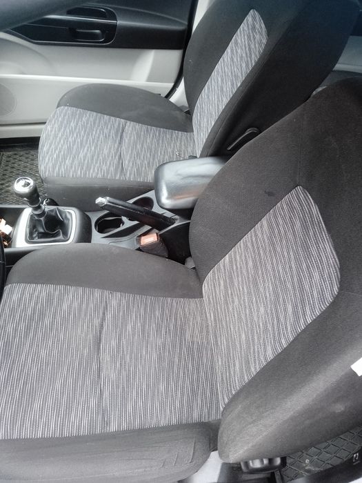 Sprzedam KIA CEE'D Czarna perła.