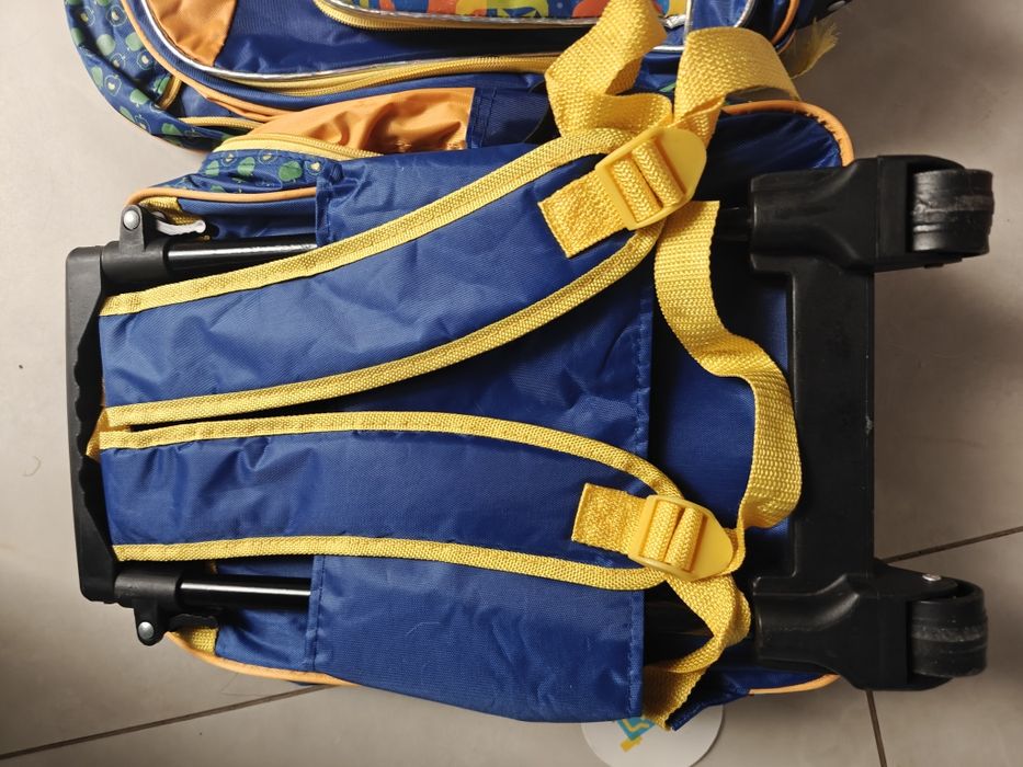 Plecak na kółkach. Cena za 2 szt