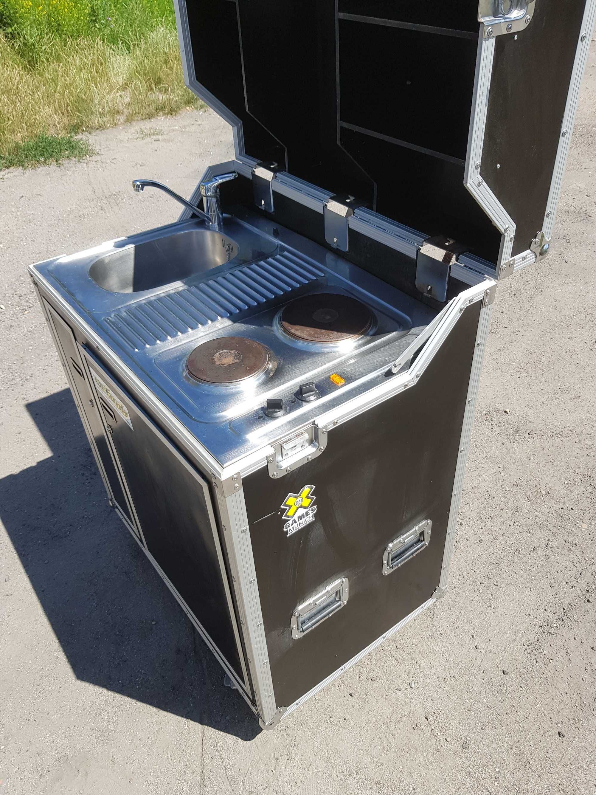 Kuchnia kitcase przenośna mobilna do kampera plener street food wczasy