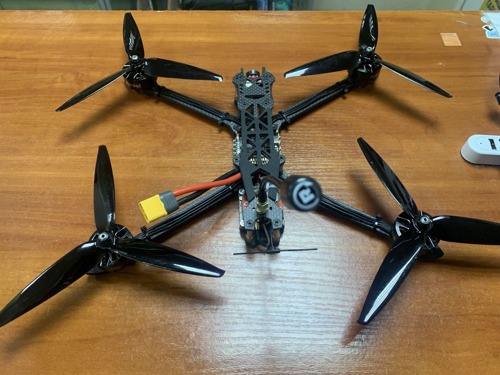 Fpv dron 7’’ mark 4