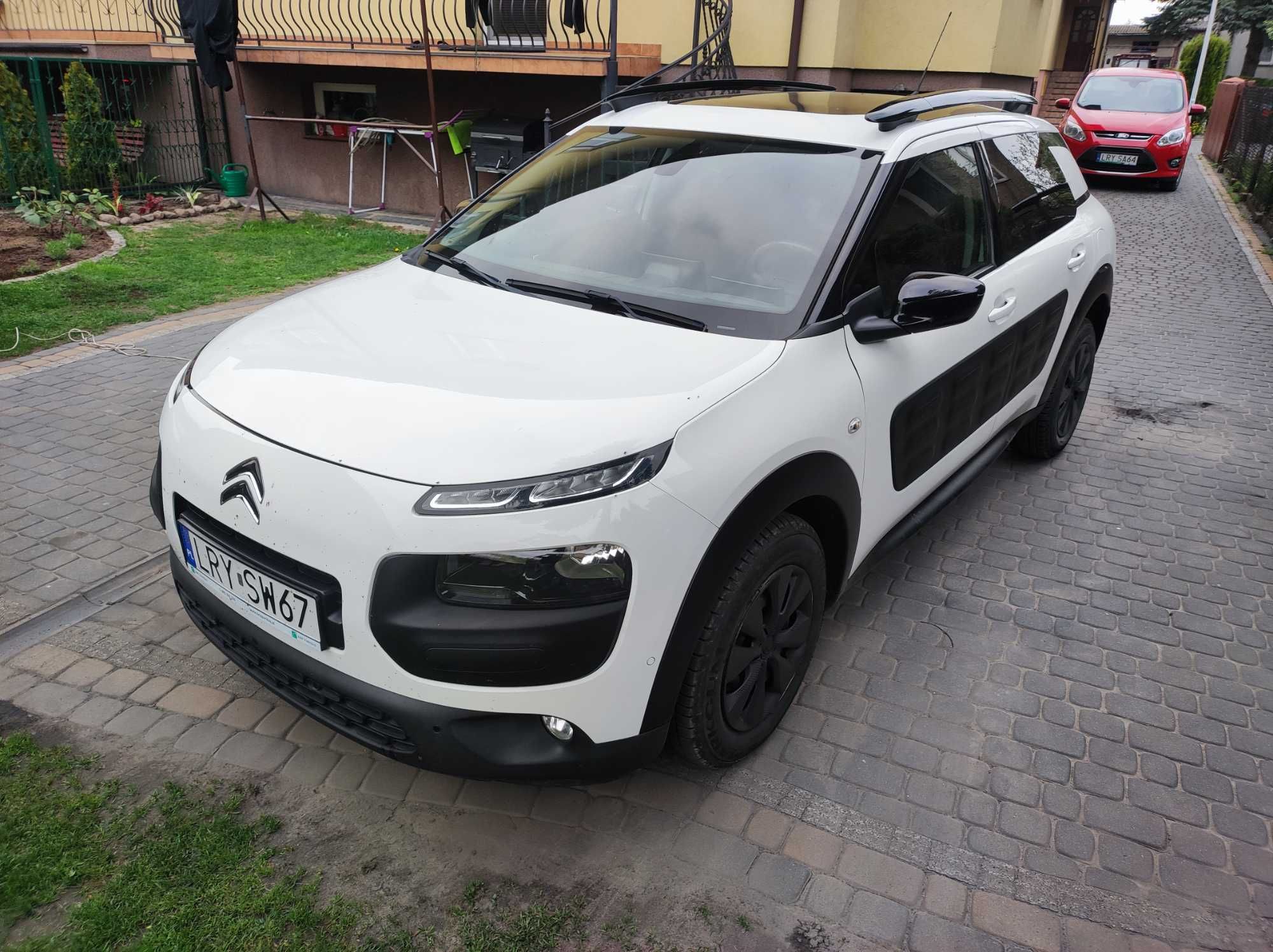 Citroen C4 Cactus 2015 roku 1.6 e HDi