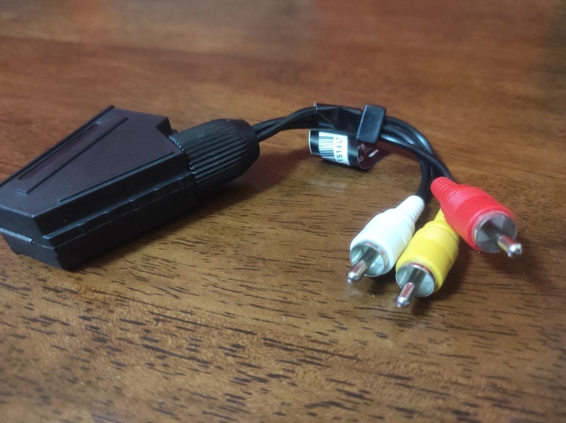 Adaptadores audio e video (jack 3.5, SCART, S-Video,AV)