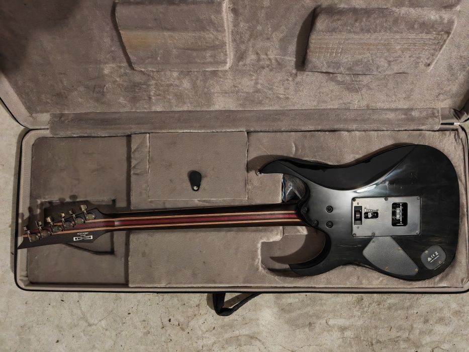 Guitarra eléctrica Ibanez RG970QMZ Premium (sem interesse em trocas)