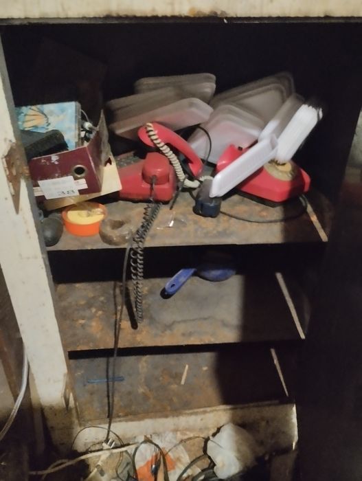 Продам сейф металлический