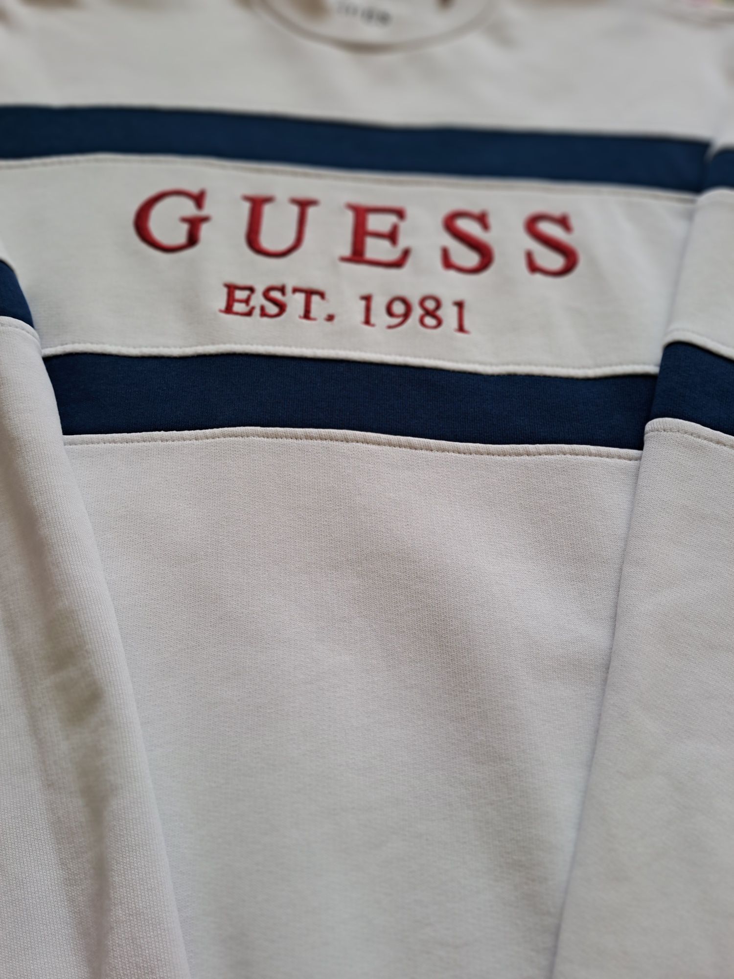 Чоловічий світшот guess