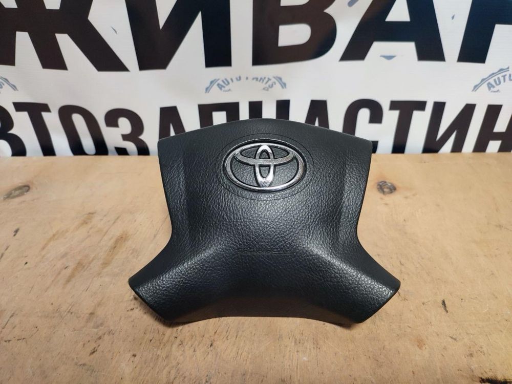 Подушка безпеки керма руля airbag водія Toyota Avensis T25 2005-2009