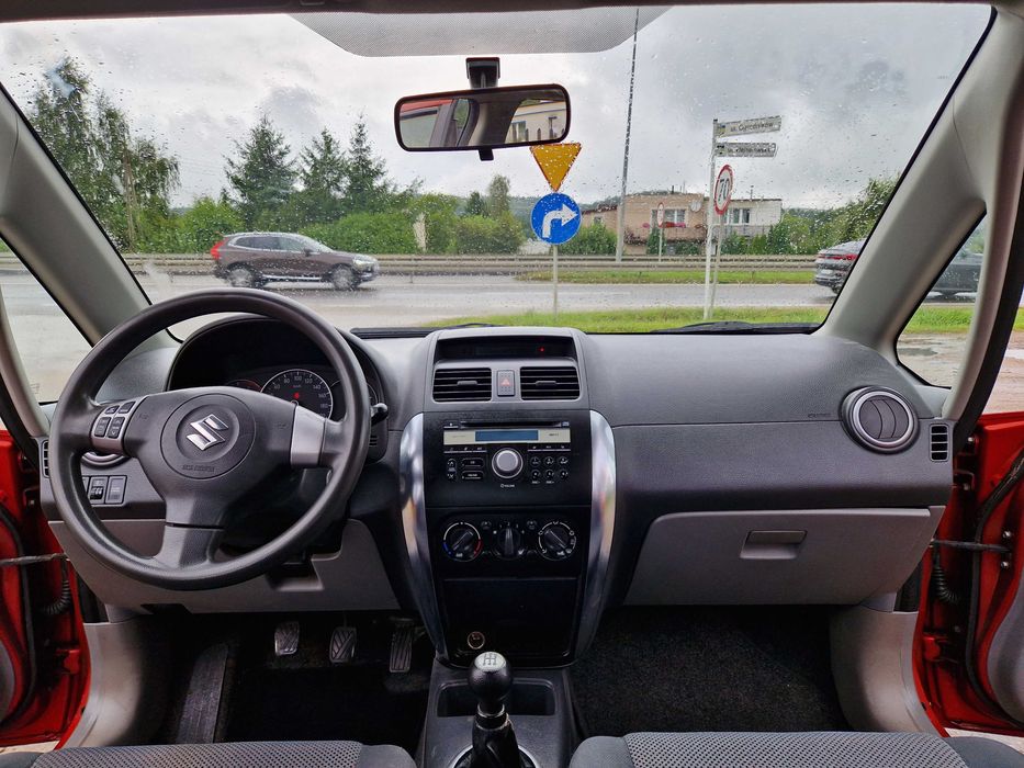 Suzuki SX4 Sprowadzony ! Zarejestrowany ! 1.5 Benzyna ! Hak !