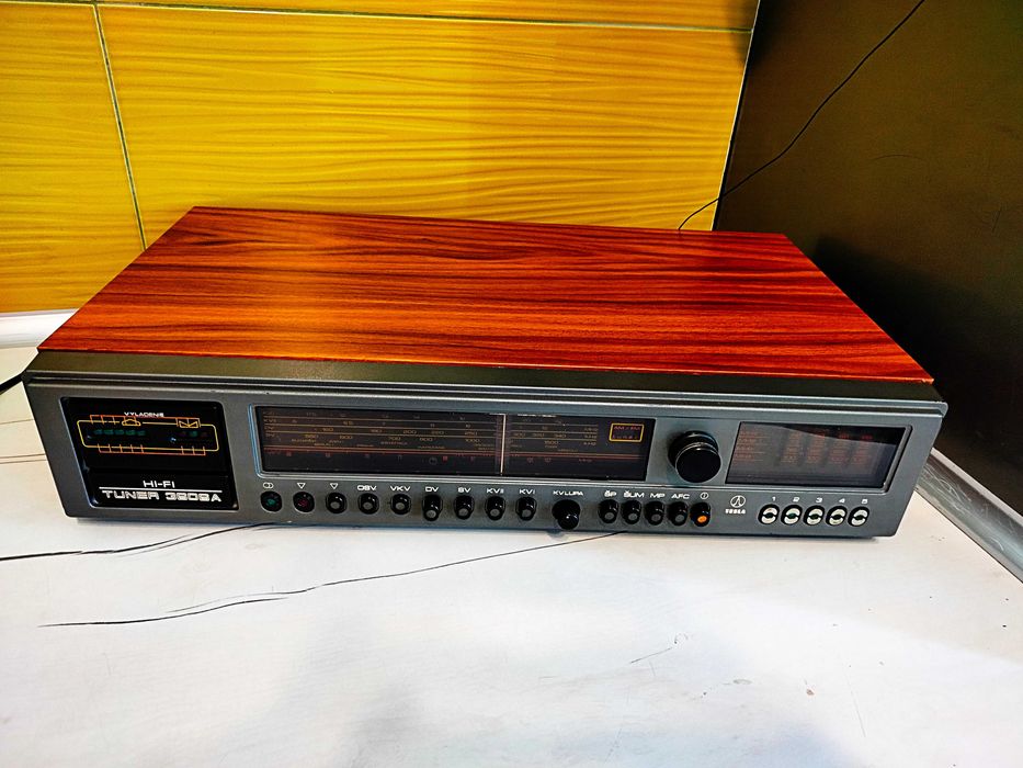 Tesla 3606A odbiornik tuner radiowy HiFi