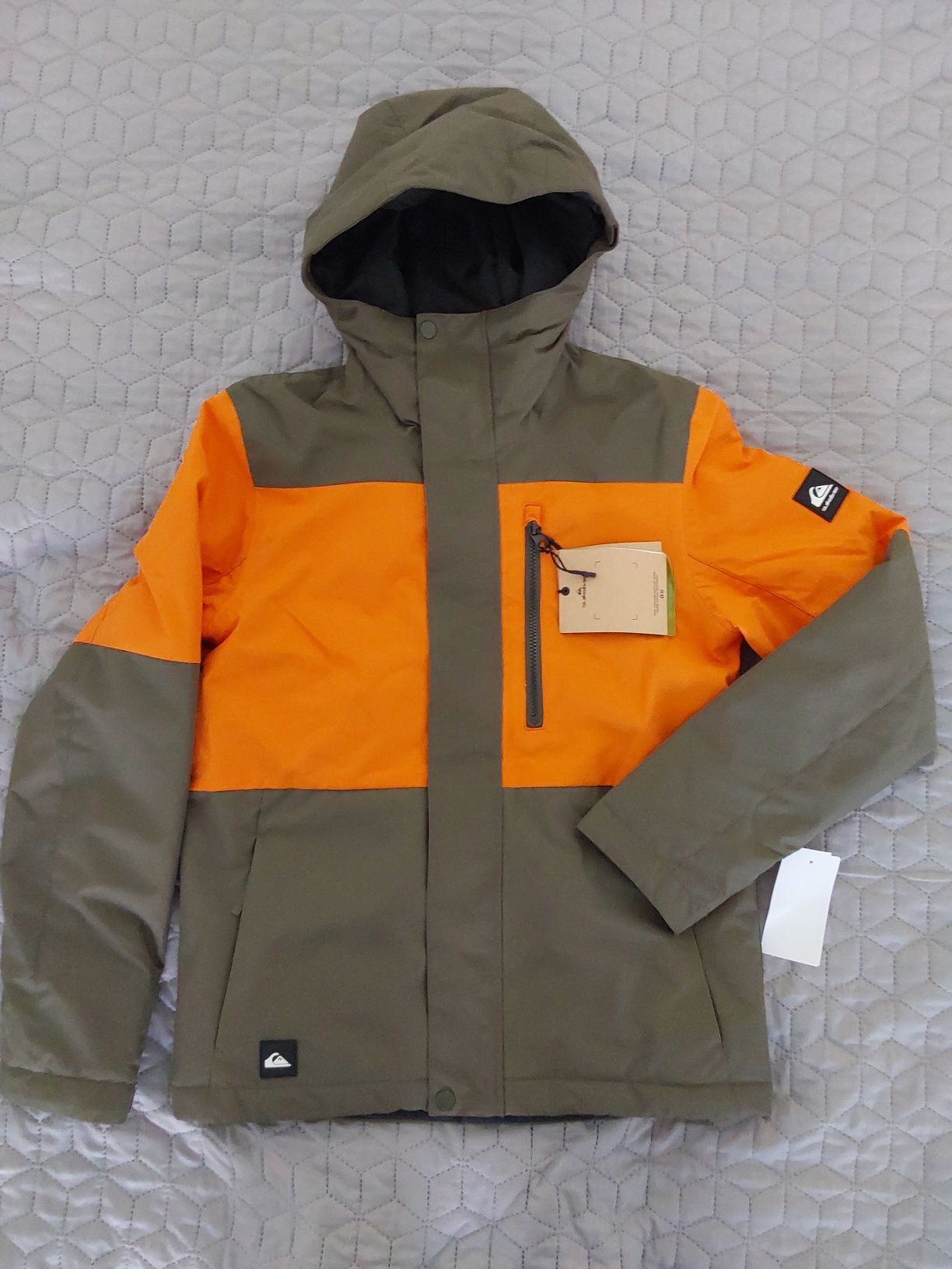 Новая зимняя лыжная куртка Quiksilver Mission Block. Р. 140 и 176