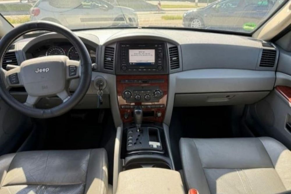 Jeep grand Cherokee 5.7 hemi