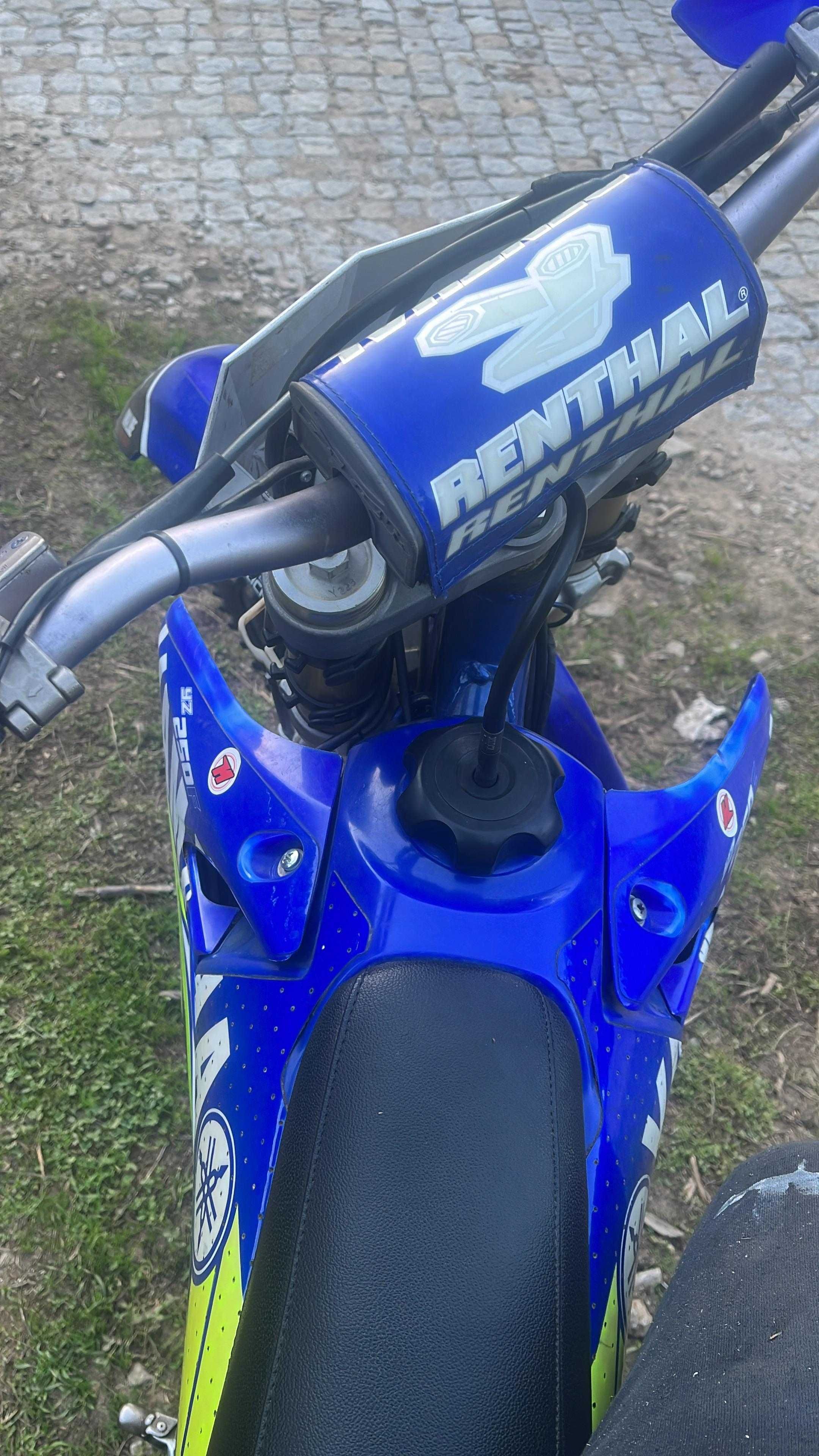 Yamaha  YZ250F Matriculada