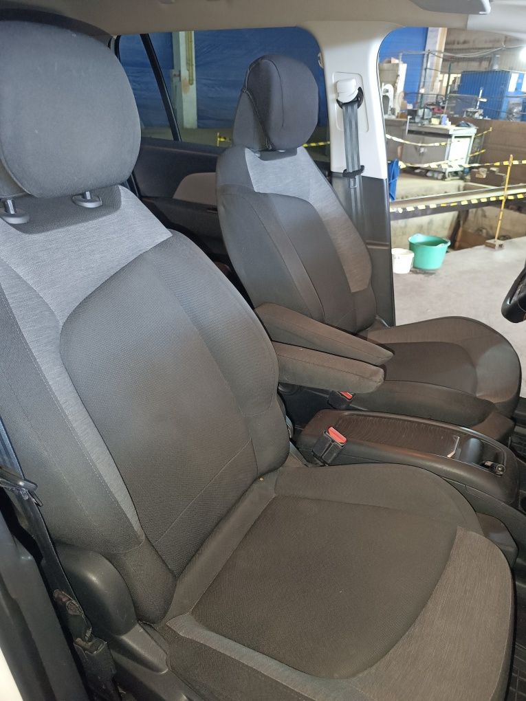 Сітроен с4 spacetourer