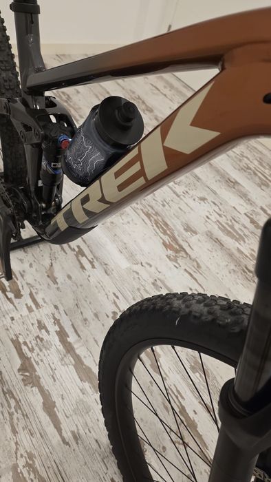 Bicicleta TREK Top Fuel 2024