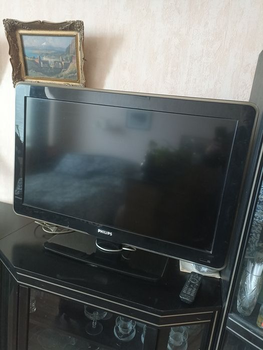 Philips 32 дюйма. Полностью рабочий