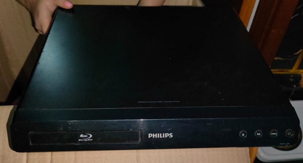 TV Samsung e DVD Philips
