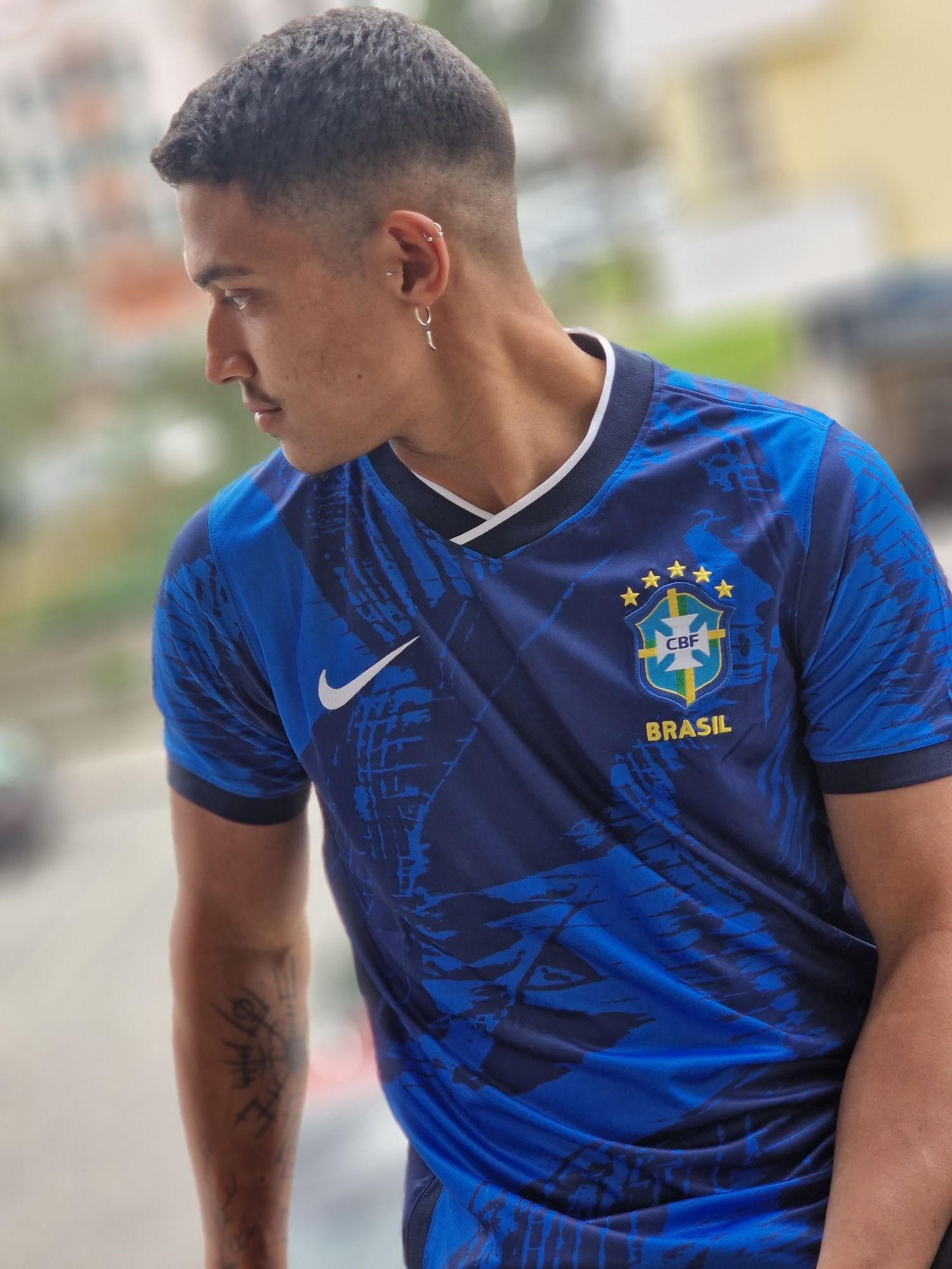 Camisa do Brasil Azul, Amarela, Preta