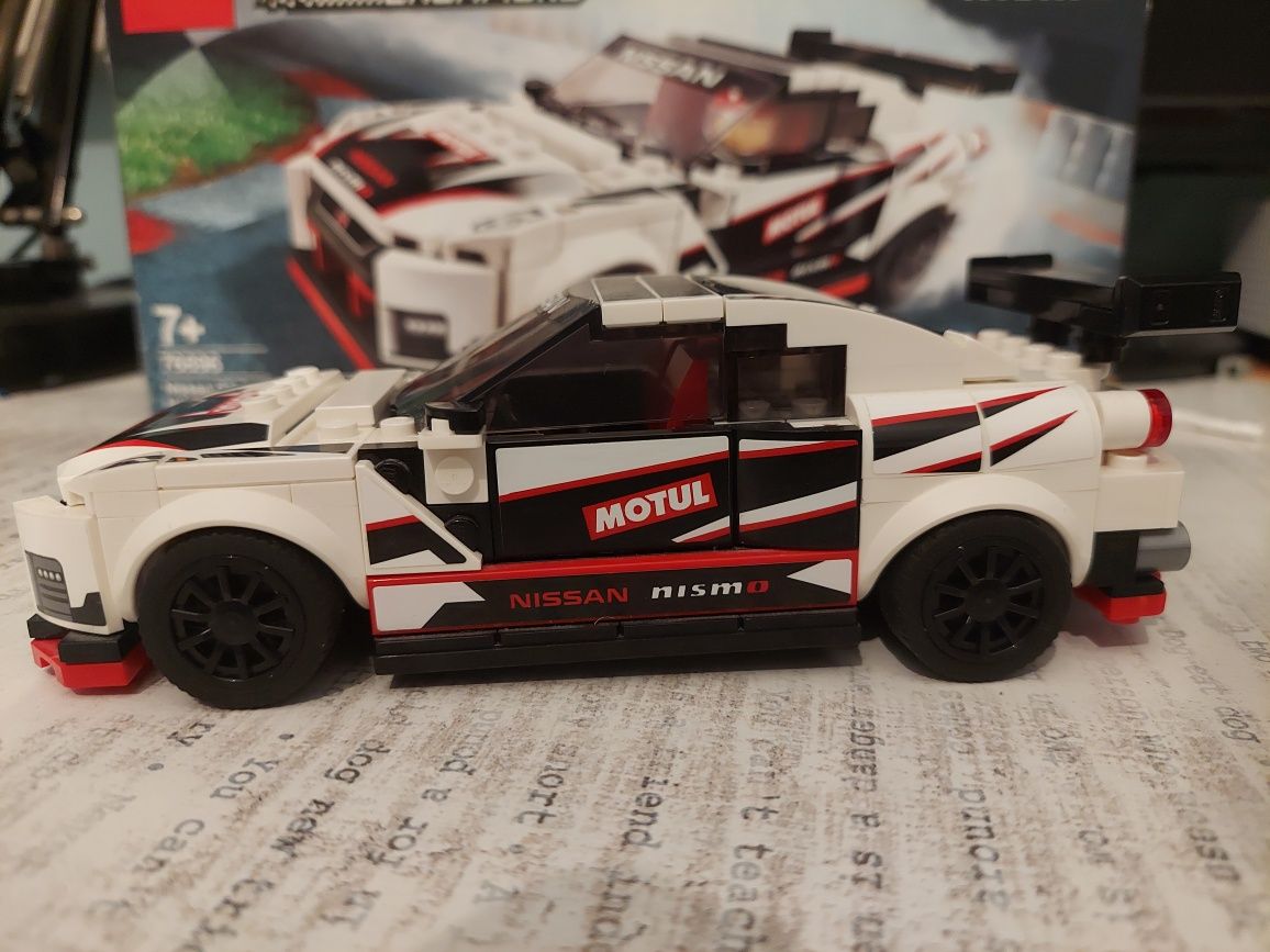 Zestaw lego SPEED CHAMPIONS GTR nismo