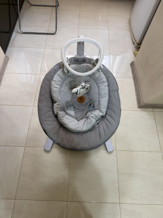 Заколисуючий центр Lionelo Bella Set Grey Concrete