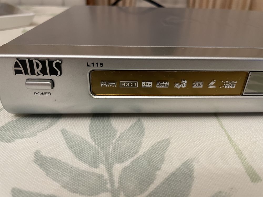 Leitor DVD video AIRIS L115 c/Comando