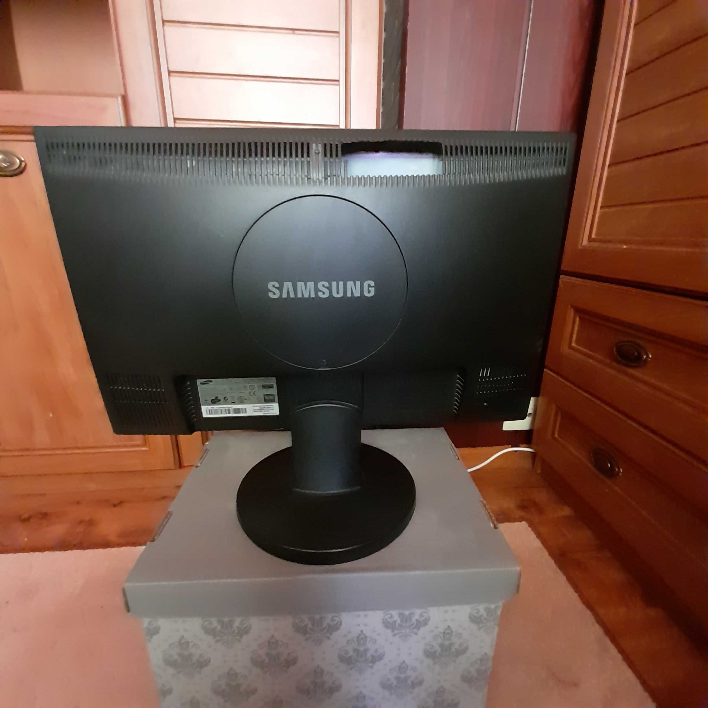 Monitor Samsung 22 cale