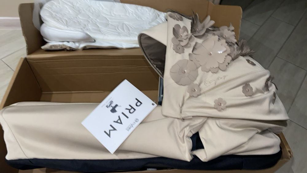 Люлька Cybex Priam Lux Simply Flowers Beige нова
