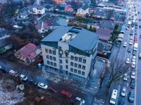 Продаж нової окремо стоячої будівлі 2100 м2 фасад п-рт. Лобановського