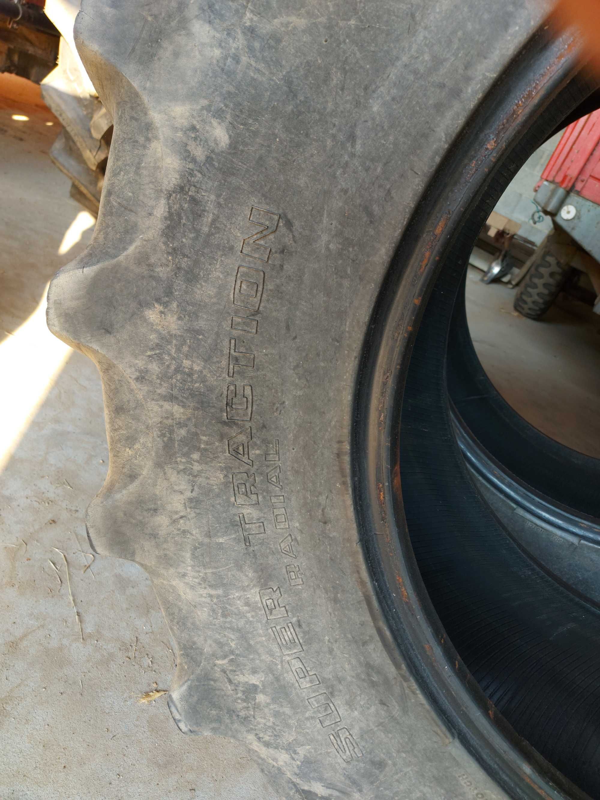 Pneus trator 16.9 R30
