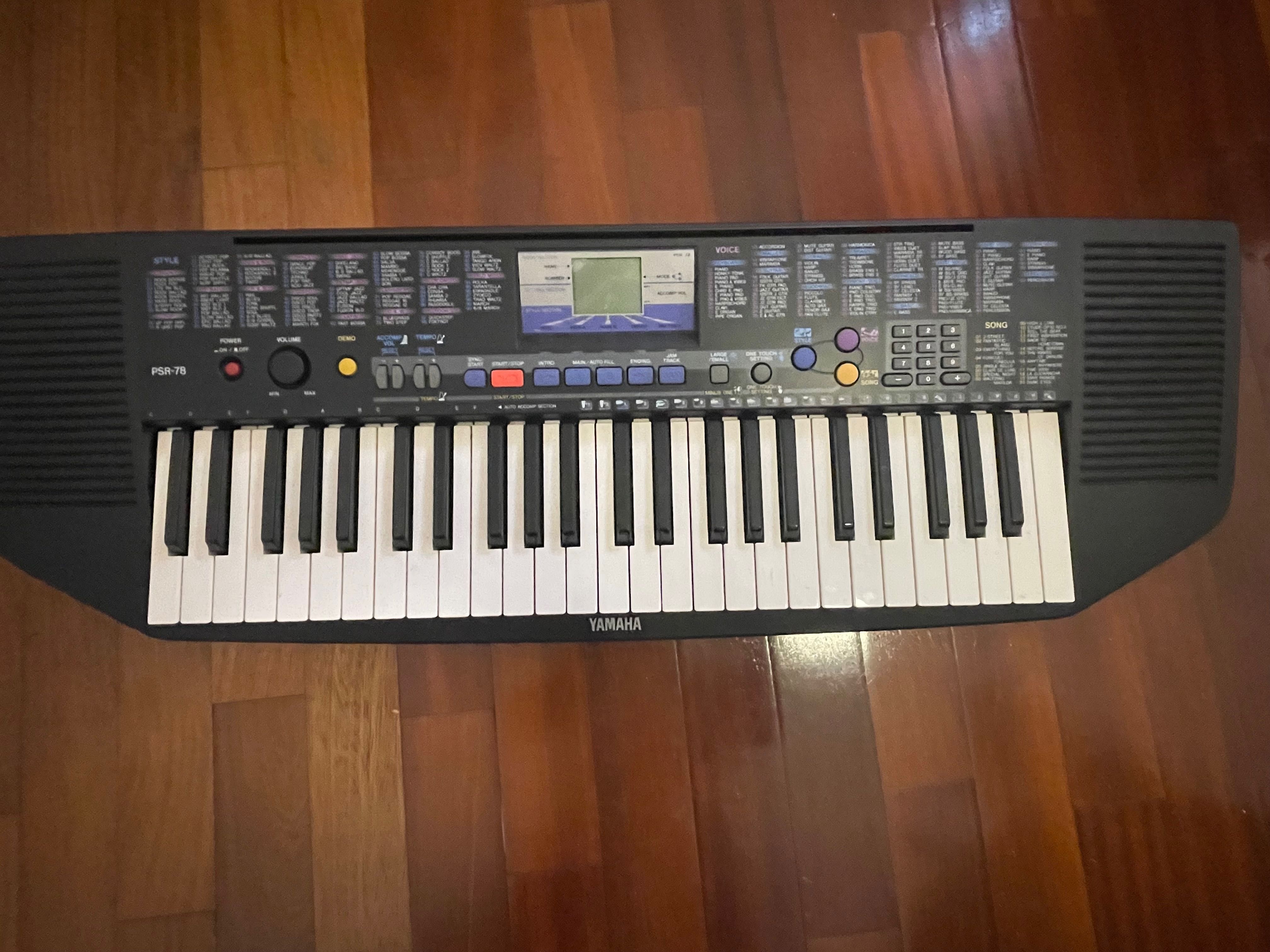 Piano Yamaha PSR-78