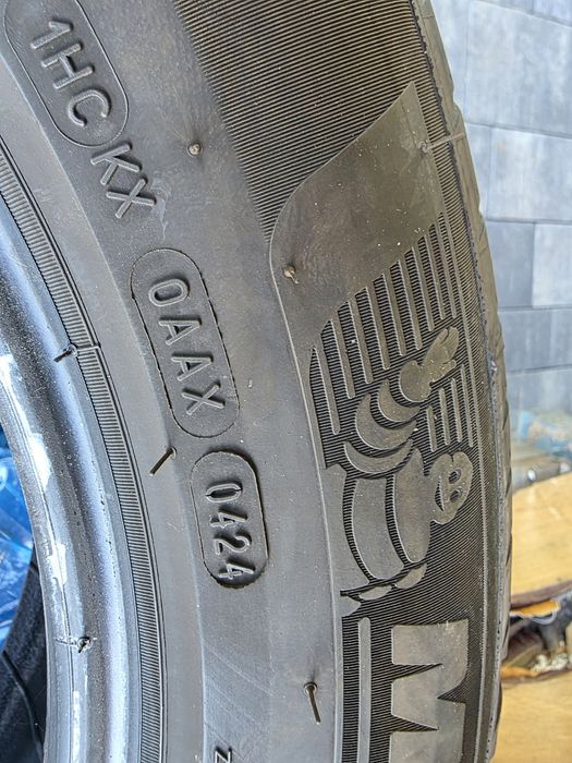 1 sezon używane Opony letnie Michelin Primacy 4 - 215/60R17 96V