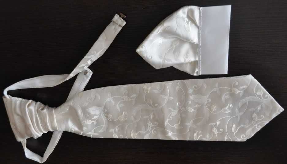 Krawat slubny jak nowy